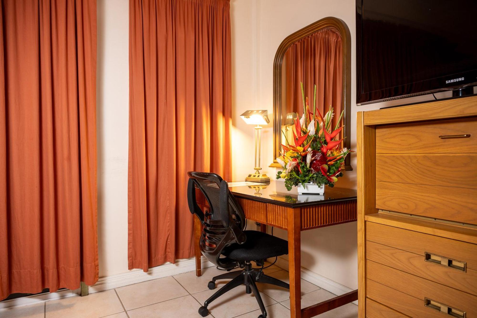 Grand Coastal Hotel Georgetown Buitenkant foto